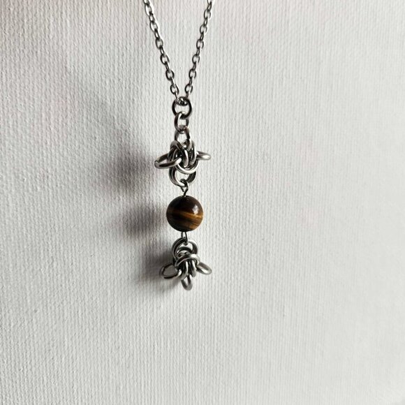 Gothic tiger eye chain maile necklace with a small silver chain - Picture 6 of 10